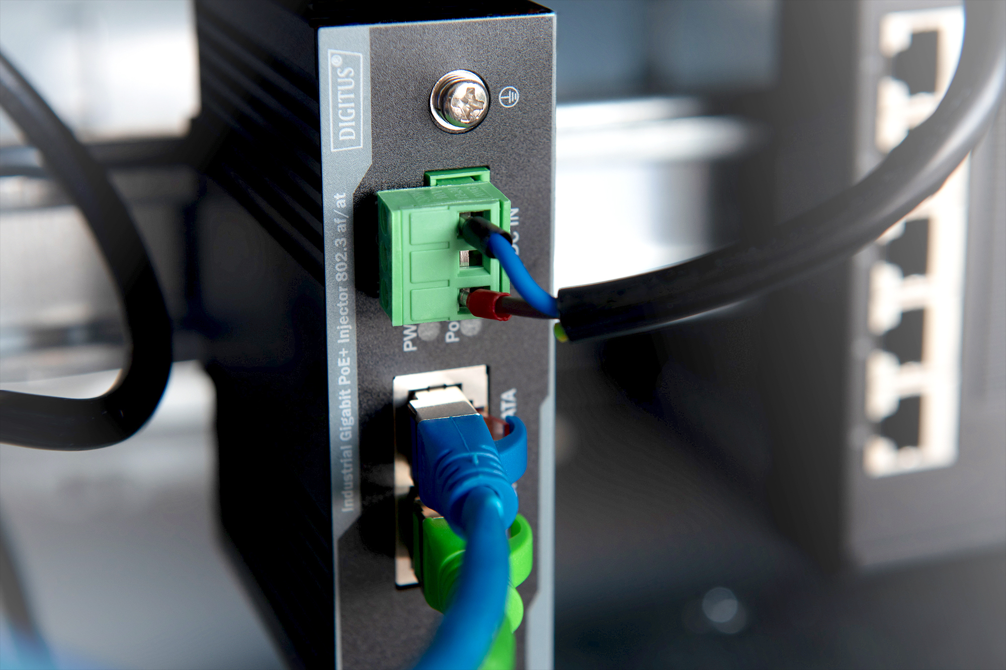 Industrial Gigabit Ethernet PoE+ Injector, 802.3 af/at, 60 W