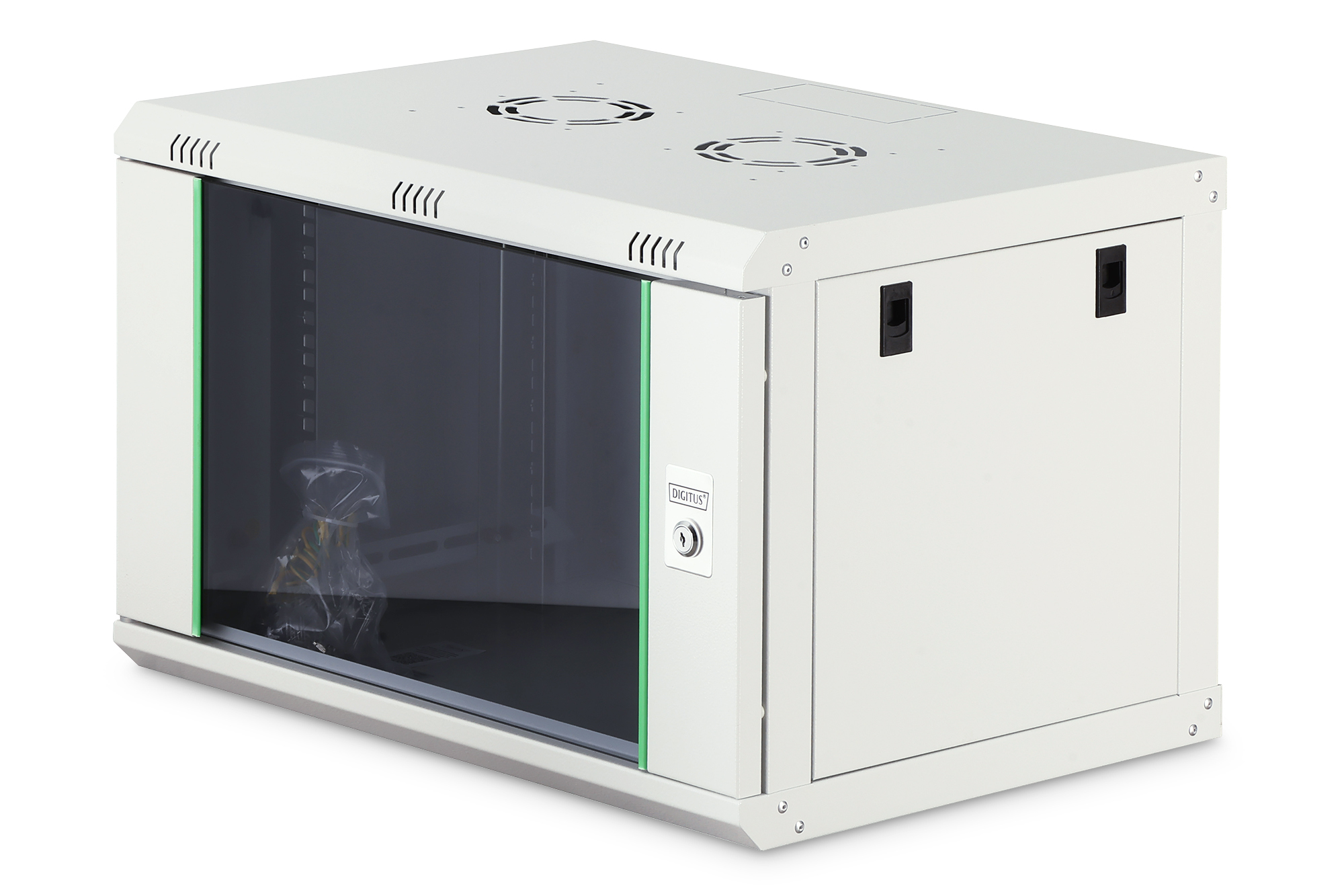 Wall-mounted enclosure Dynamic Basic series - 600x450 mm (WxD)
